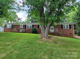 33 & 35 Central Ave, Granite Falls, NC 28630