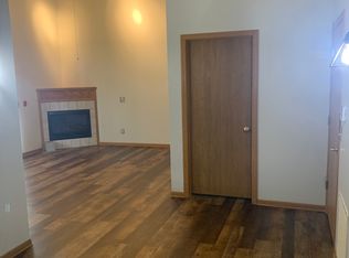14 Country Ln #8, Wisconsin Dells, WI 53965