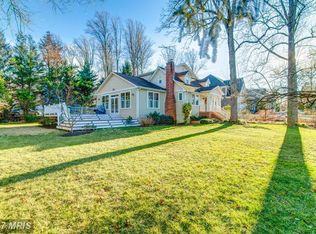 627 Pine St SE, Vienna, VA 22180