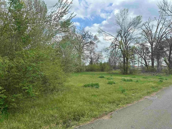 345 South St, Savannah, TN 38372