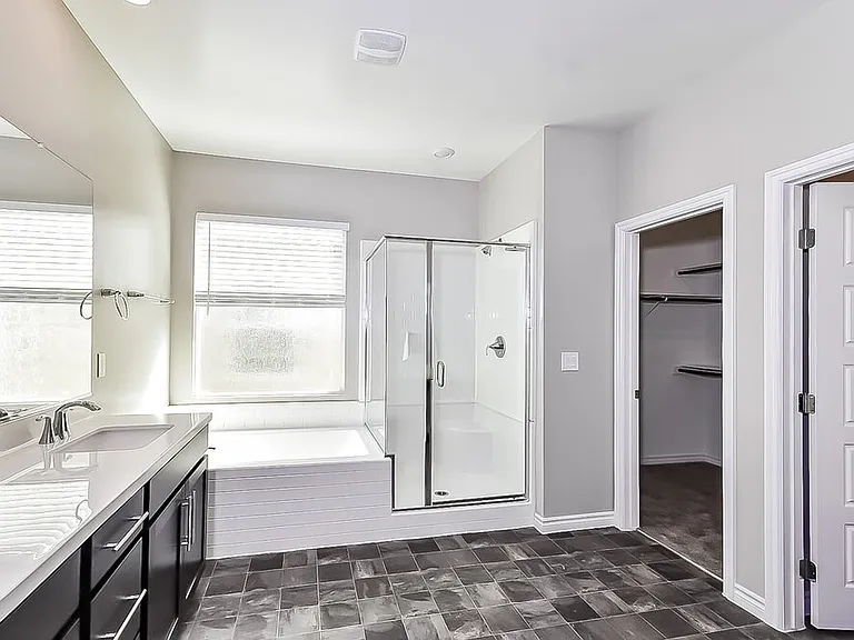 4340 Latitude Valley Ct — Photo 12