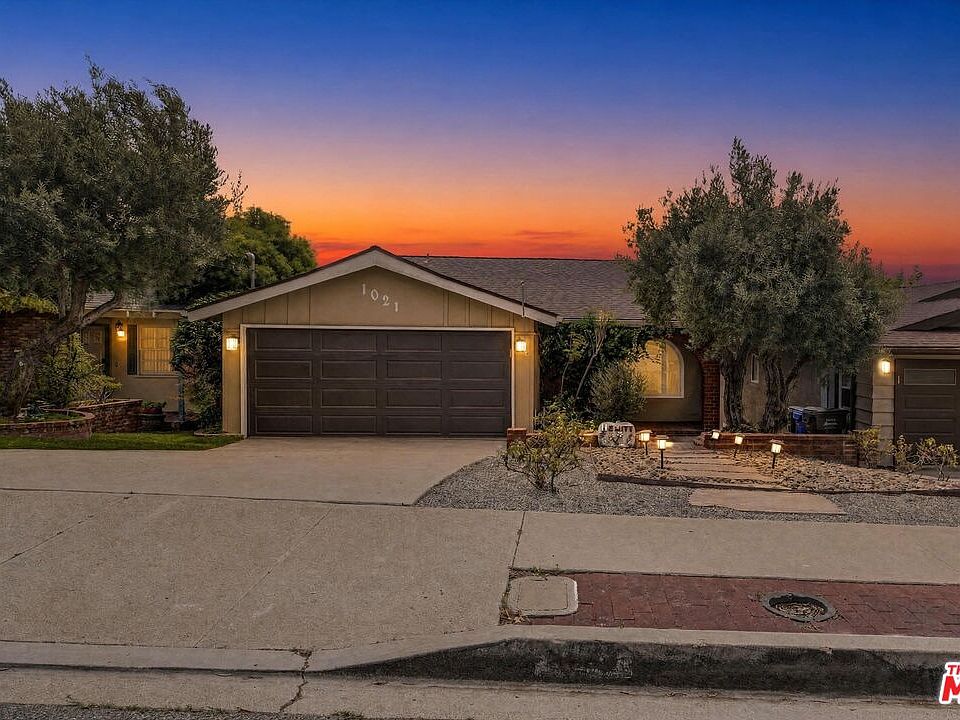 1st image of 1021 Camino Real