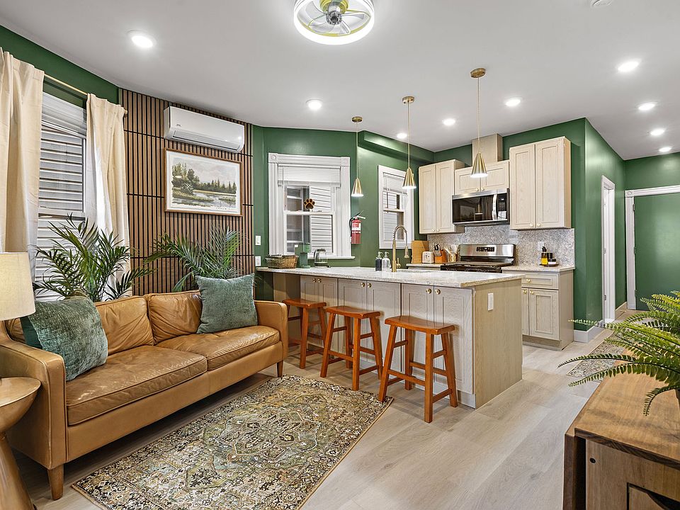 Kitchen & living area