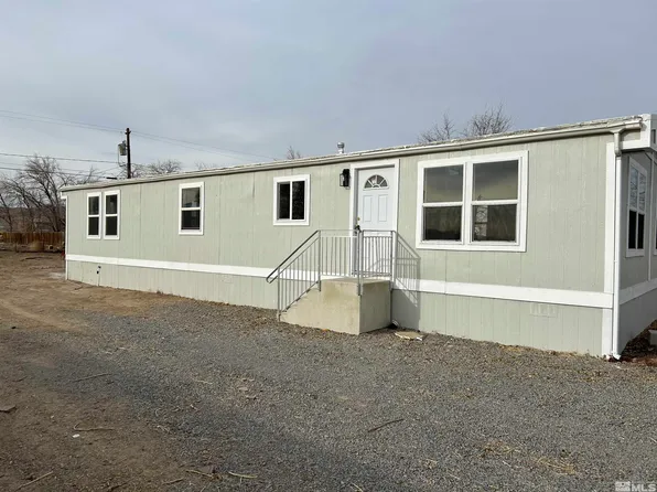 2535 Pueblo St, Silver Springs, NV 89429