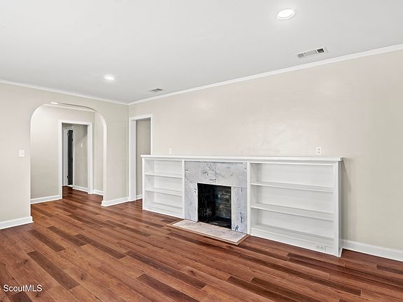 5th image of 707 Ava St