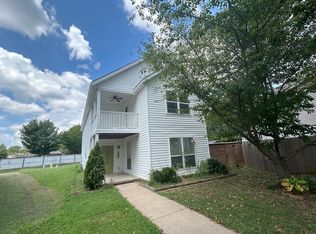 3691 S Tower Cir, Fayetteville, AR 72704