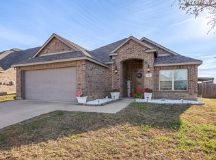 709 Waterford Way, Joshua, TX 76058