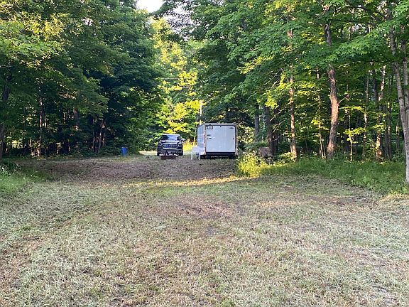 3rd image of 10724 E Bradshaw Ln