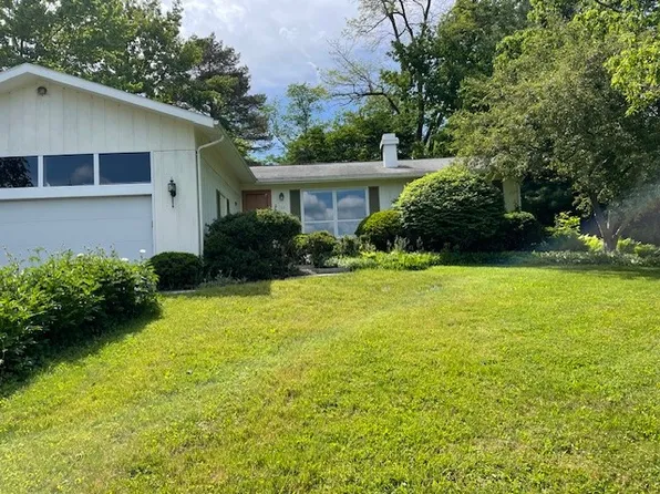 164 Oakwood Ln, Ithaca, NY 14850