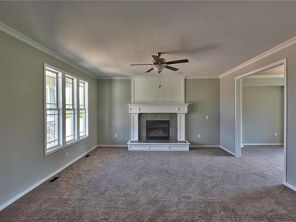 4th image of 5217 Meadowview Dr
