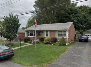 58 Lockrow Blvd, Albany, NY 12205