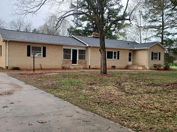 2nd image of 1345 Gheen Rd