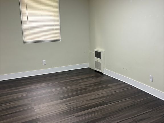 4th image of 1685 Jane Dr APT 4