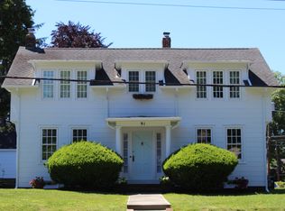 91 Glenwood Rd, Glen Head, NY 11545