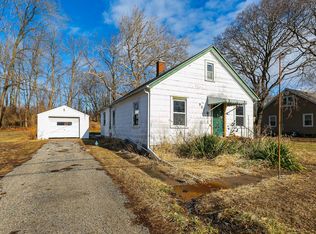 909 Cleveland Rd, Colona, IL 61241