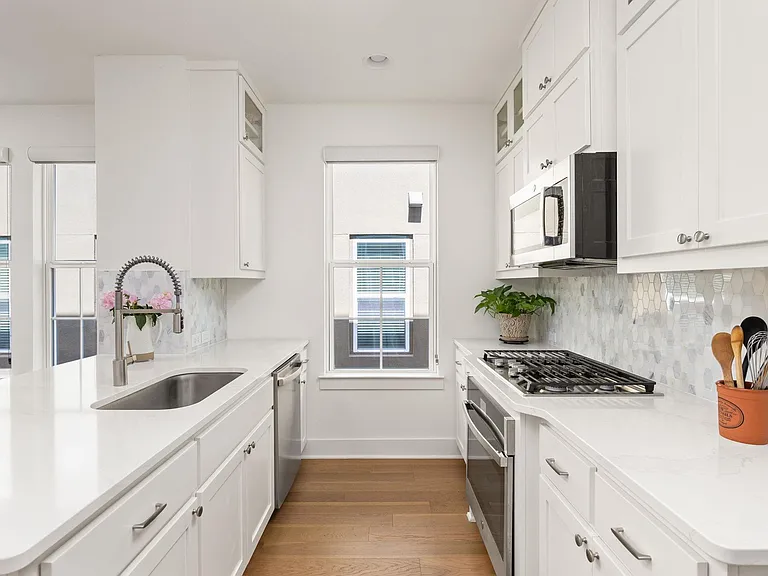 2509 Simond Ave #A1 — Photo 16