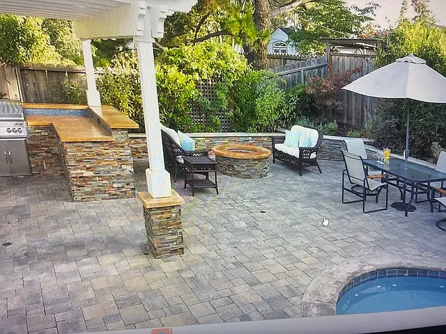 1271 Windsor Way — Photo 10