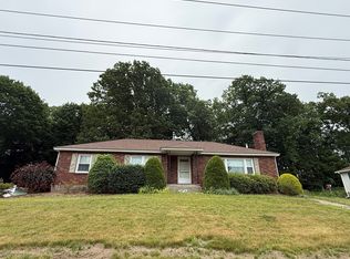 12 Arrowhead Ave, Auburn, MA 01501