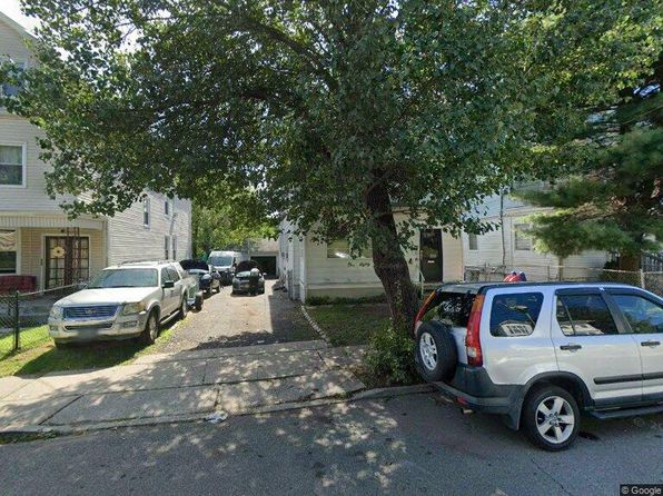 165 Pearl St #C3