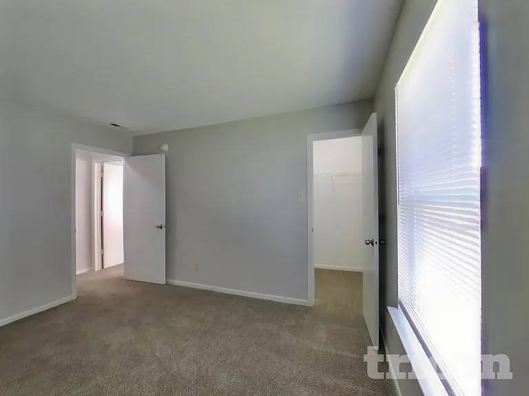 5753 N Jamestown Dr — Photo 14