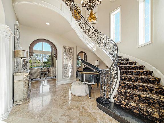 3rd image of 1007 Wavecrest Ct