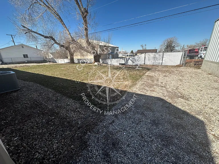 245 E Marvista Ln — Photo 13
