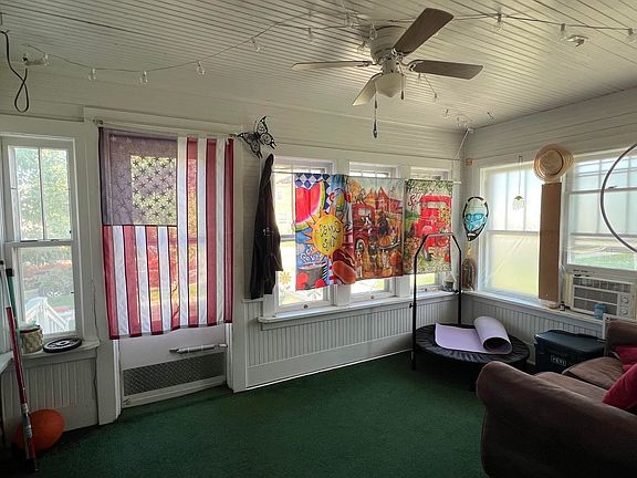 2nd image of 111 N Walnut Ave