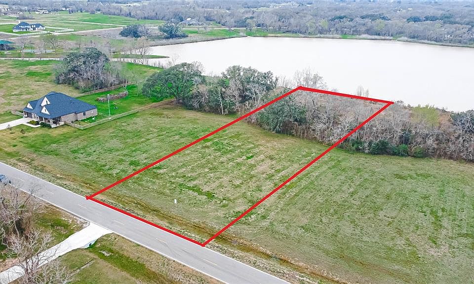 Welcome home to 210 Lakeview Dr...imagine your custom home on this beautiful 1.2 acres.