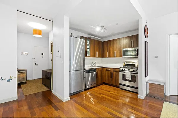 Rented by Douglas Elliman | media 10