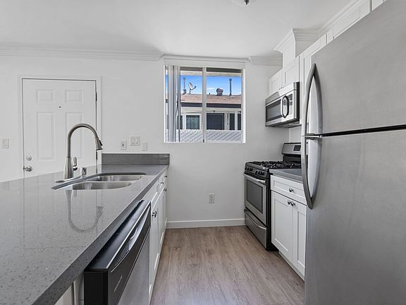 3rd image of 6042 Barton Ave #202