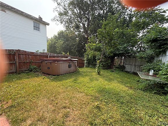 2nd image of 1206 Gill St
