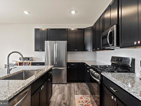 4th image of 38421 Yawl Ct