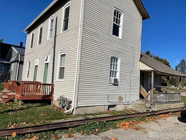 2nd image of 420 Brook St
