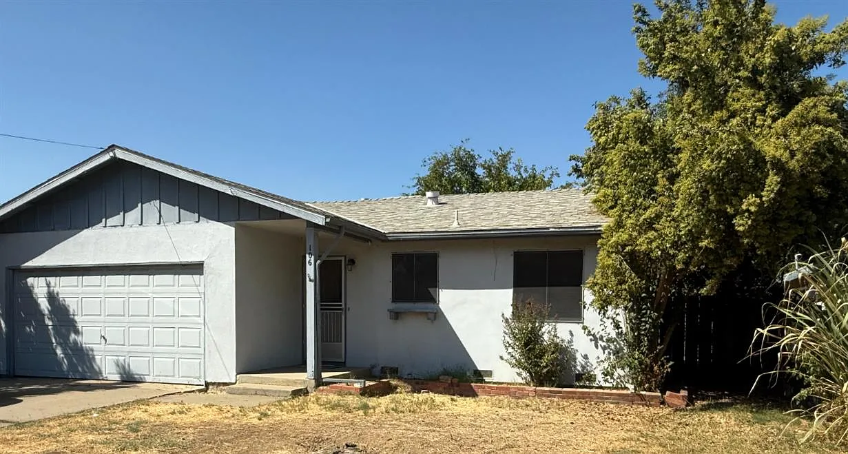 106 Barros St photo 1
