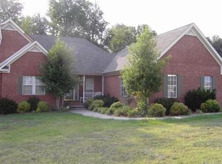 496 Beacon Dr, McMinnville, TN 37110