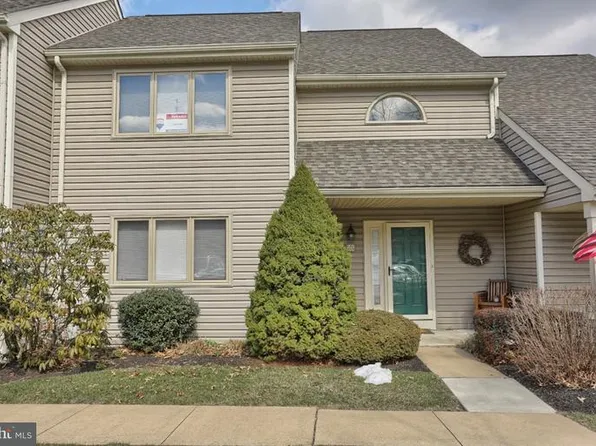 101 Yellowwood Dr, Downingtown, PA 19335