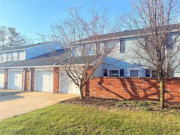 4th image of 133 Monmouth Ct