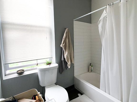 5th image of 1327 N 16th St #2B