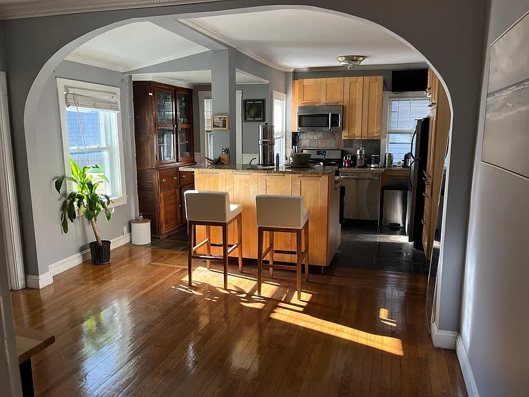 277 Spring St #1 — Photo 1