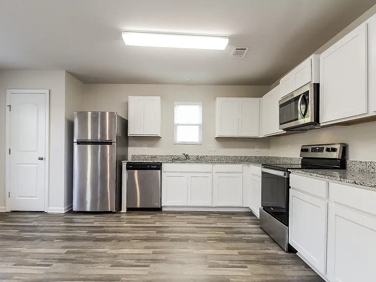 159 Evvalane Dr — Photo 4