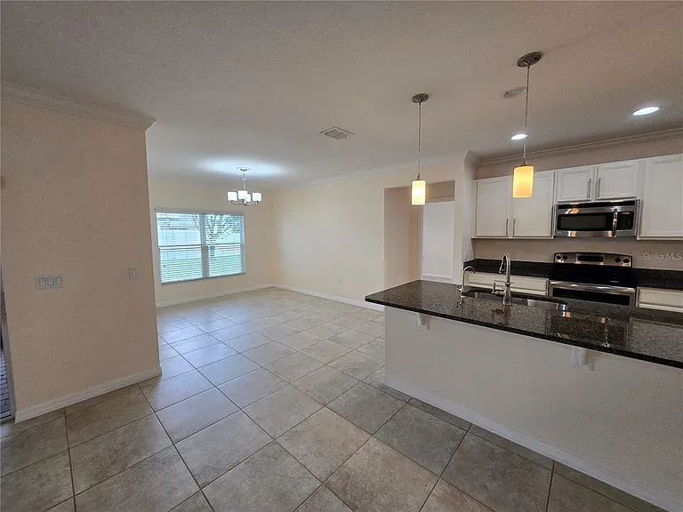 2246 Waukegan Dr — Photo 11
