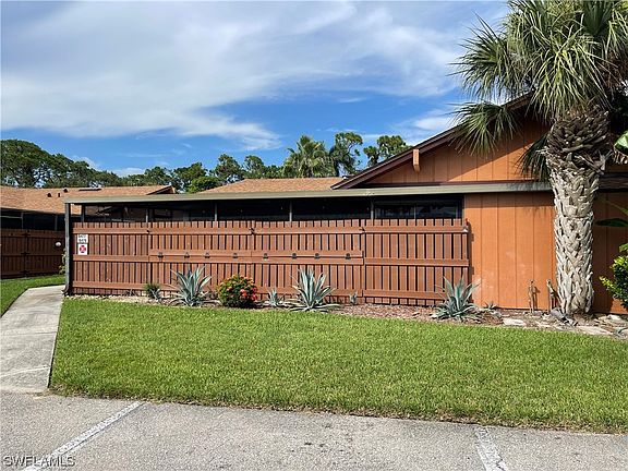 3rd image of 15475 Crystal Lake Dr #A
