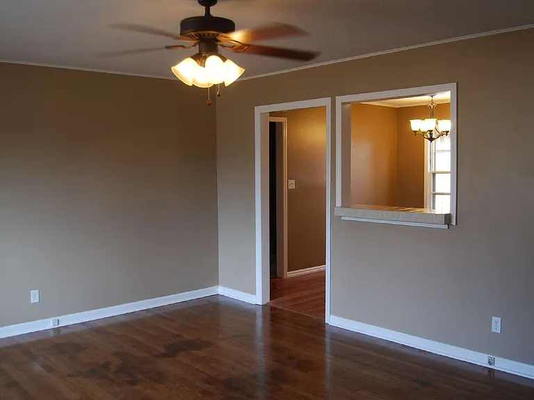 1512 SW Highway Ln — Photo 4