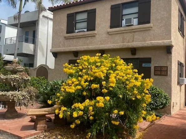 M395 - Voelkel, 933-939 Law St #935, San Diego, CA 92109