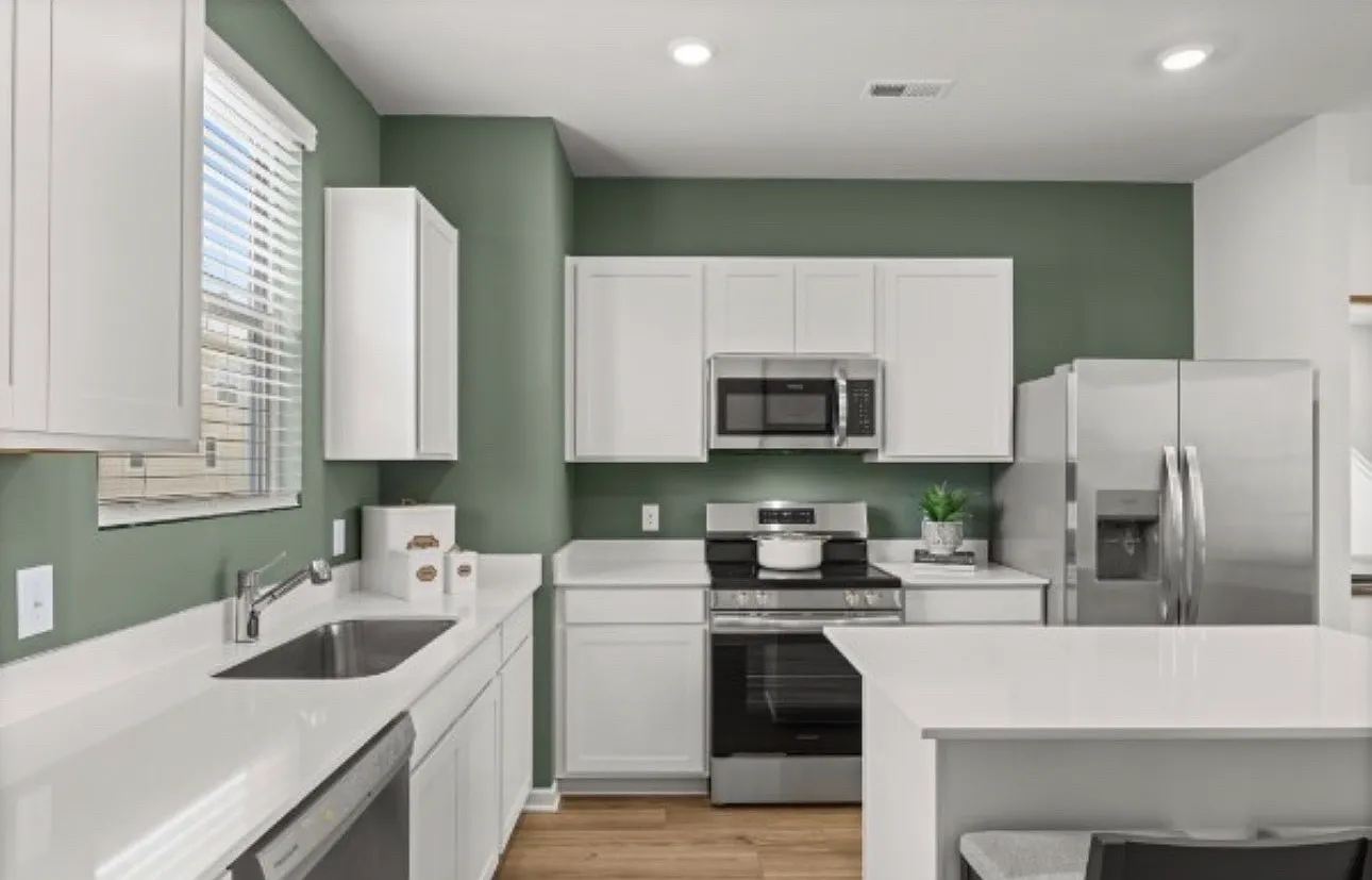 3 bed, 2.5 bath, 1089 sqft, $1,695 — Photo 4