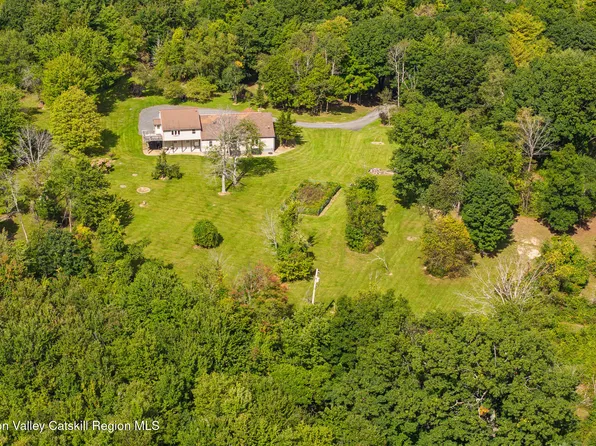 915 Palmer Road Extension, Craryville, NY 12521