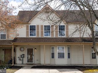 12 Summit Ct, Clementon, NJ 08021