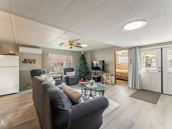 4th image of 3420 S Kings Ct