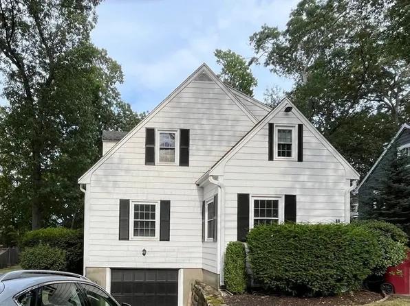 87 Whitman Ave, Melrose, MA 02176