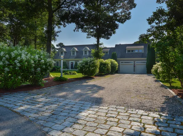 6 E Meadows Circle, East Falmouth, MA 02536